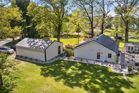 61486 Donald Roadway W, Penn, MI 49095