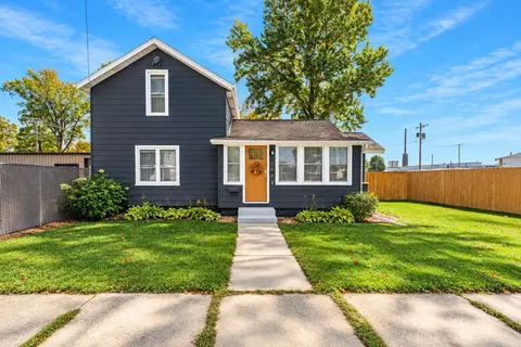 Exterior - 106 Lagrange St, Dowagiac, MI 49047 photo 1 of 11
