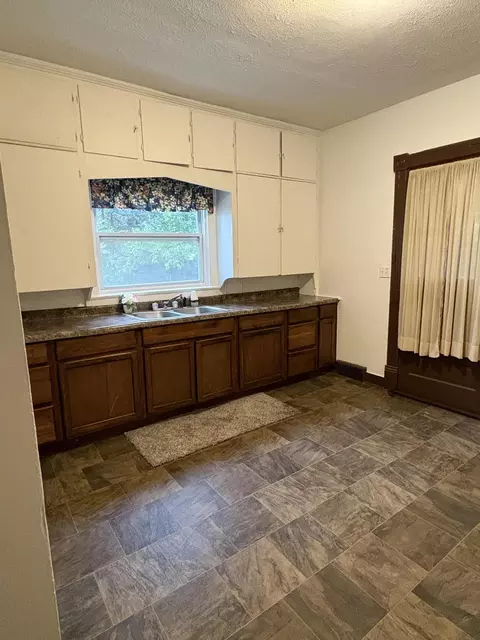 Kitchen - 341 E Napier Ave, Benton, MI 49022 photo 2 of 2