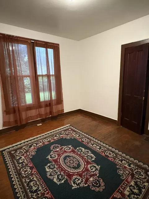 Bedroom - 341 E Napier Ave, Benton, MI 49022 photo 5 of 6