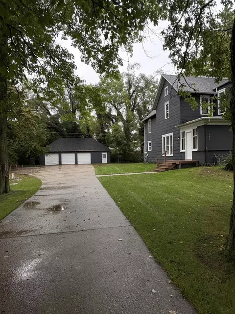 Exterior - 341 E Napier Ave, Benton, MI 49022 photo 2 of 12
