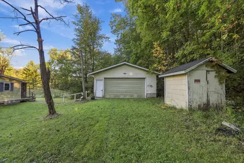 Exterior - 1053 Able Rd, Buchanan, MI 49107 photo 10 of 17