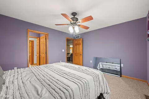 Bedroom - 15889 N Edgewood Dr, Buchanan, MI 49107 photo 4 of 8