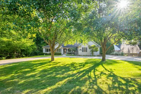 Exterior - 15889 N Edgewood Dr, Buchanan, MI 49107 photo 3 of 13