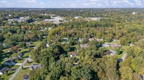 View/Area - 15889 N Edgewood Dr, Buchanan, MI 49107 photo 10 of 11