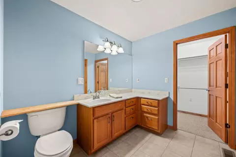Bath - 15889 N Edgewood Dr, Buchanan, MI 49107 photo 1 of 6