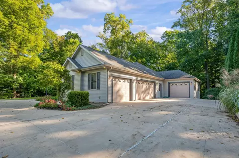 Other - 15889 N Edgewood Dr, Buchanan, MI 49107 photo 1 of 24