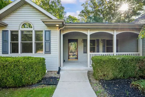 Exterior - 15889 N Edgewood Dr, Buchanan, MI 49107 photo 7 of 13