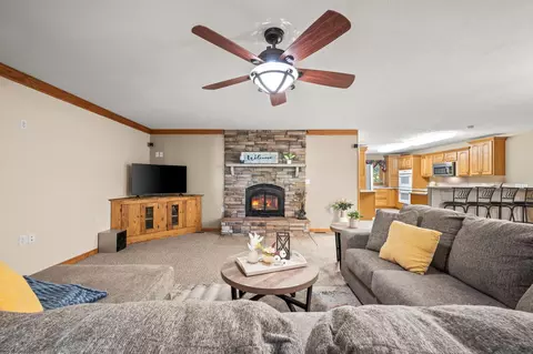 Living - 15889 N Edgewood Dr, Buchanan, MI 49107 photo 2 of 7