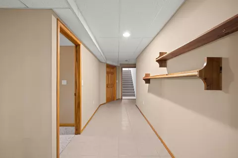 Entry Way - 15889 N Edgewood Dr, Buchanan, MI 49107 photo 4 of 5