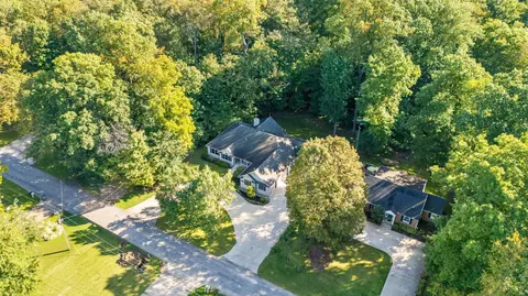 View/Area - 15889 N Edgewood Dr, Buchanan, MI 49107 photo 5 of 11