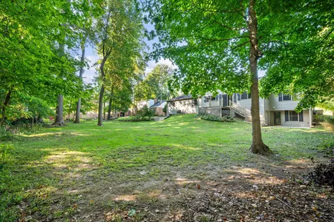 Exterior - 15889 N Edgewood Dr, Buchanan, MI 49107 photo 11 of 13