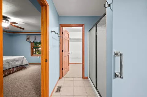 Entry Way - 15889 N Edgewood Dr, Buchanan, MI 49107 photo 3 of 5
