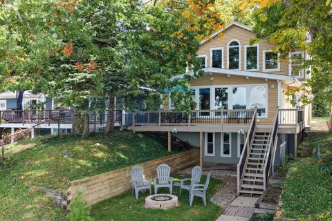 1724 Forest Dr, Portage, MI 49002