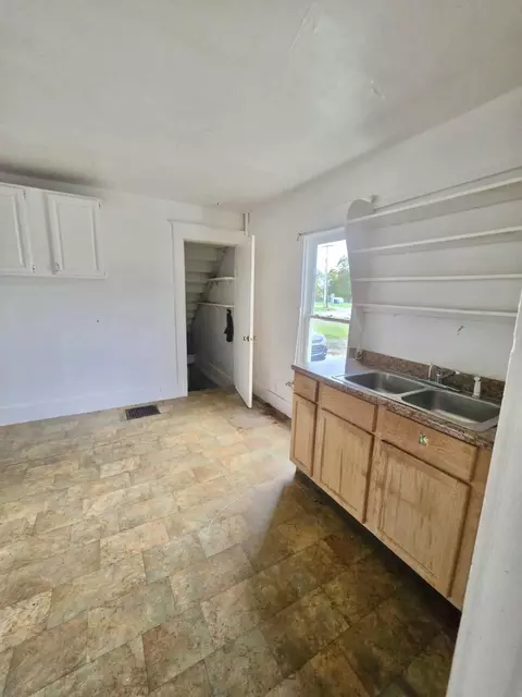 Kitchen - 1069 E Main St, Benton, MI 49022 photo 2 of 2