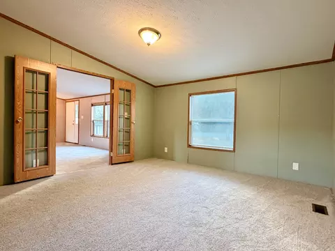 Living - 102 Elderberry, Niles, MI 49120 photo 4 of 5