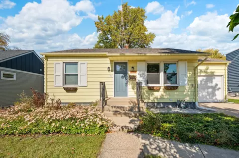 853 Kingsley Ave, St. Joseph, MI 49085