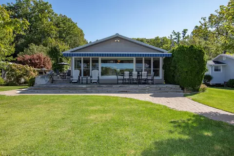 65770 Lakeshore Dr, Porter, MI 49095