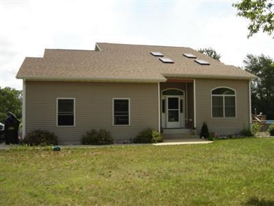 10646 S Walnut Ave, Grant, MI 49327 photo 1