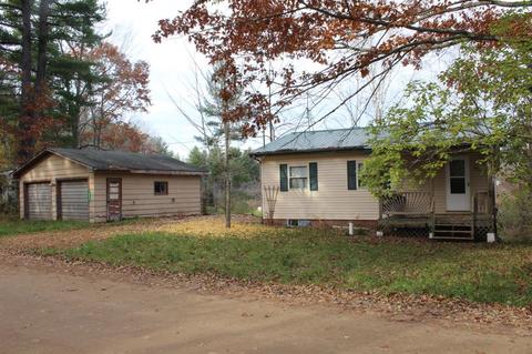 9256 Pine Dr, Evart, MI 49631 photo 1