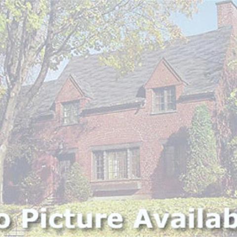 11 Ashley Ln, Berlin, MI 48002