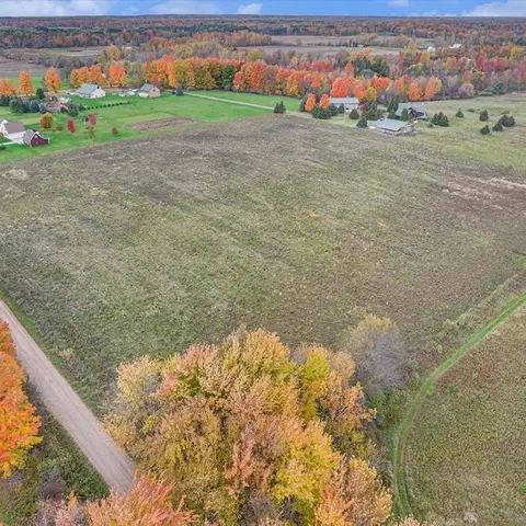 Lanway Road, Clifford, MI 48727