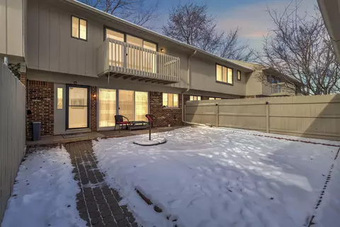42371 Dianna Ct, Clinton Township, MI 48038