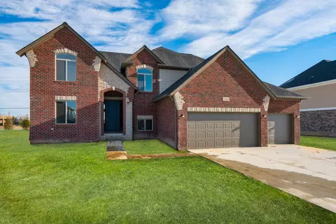 51661 Valley View Dr, Chesterfield, MI 48051