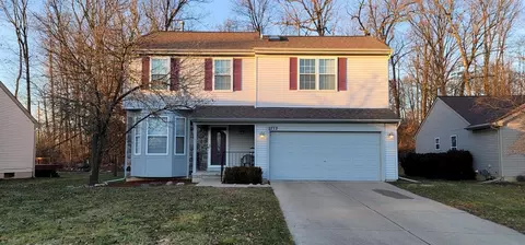 2772 Moosewood Dr, Waterford, MI 48329