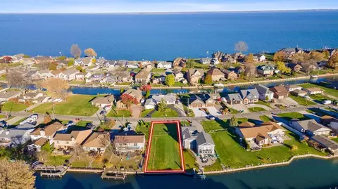 Lakeville, Harrison Township, MI 48045