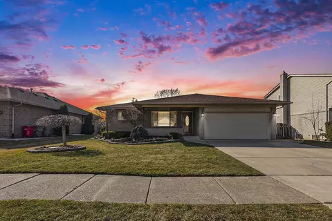 41557 Mary Kay Dr, Clinton Township, MI 48038