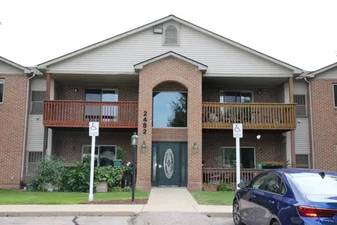 2482 Eagles Circle Unit Cir # 5, Ypsilanti, MI 48197