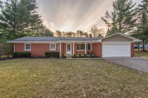 11411 Post Ln, Green Oak, MI 48178