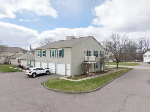 3228 Birchcreek Ct, Unknown, MI 48360