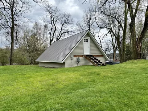 4675 Alden Dr, Rose, MI 48442