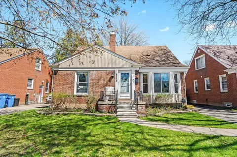 8254 Hazelton St, Dearborn Heights, MI 48127