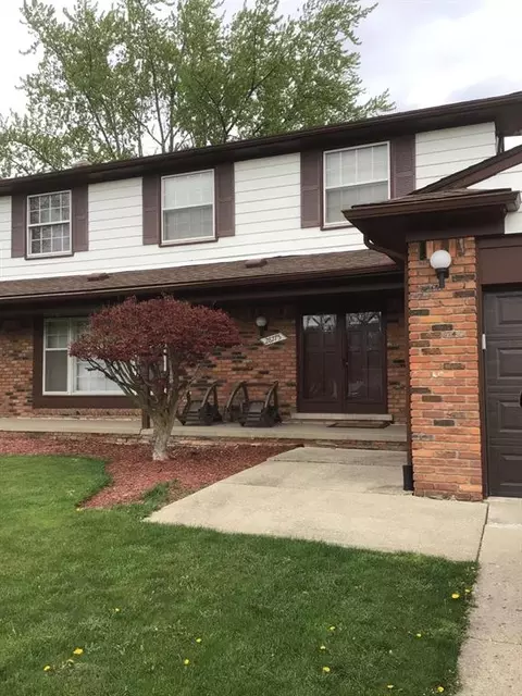 28775 Tavistock Trl, Southfield, MI 48034