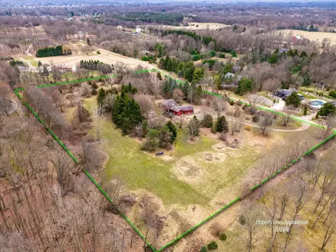 1435 Maryland, Highland, MI 48380