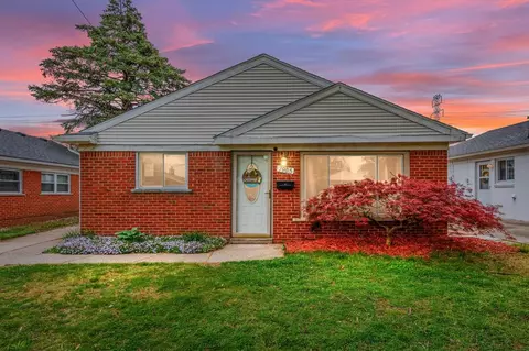 7905 Birch St, Taylor, MI 48180 photo 1