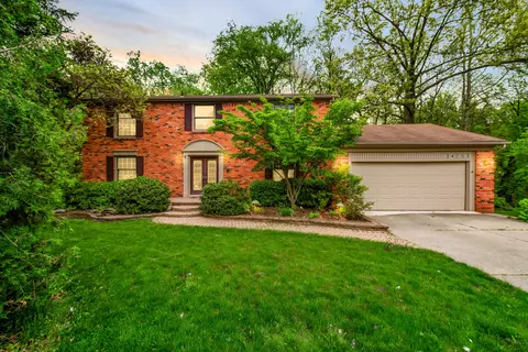 34253 Parkgrove Dr, Westland, MI 48185