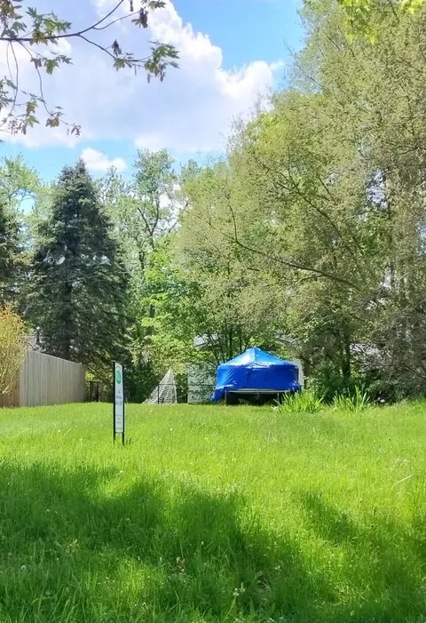 Rowan Boulevard, Waterford, MI 48329