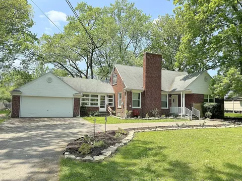 28475 Shadylane Dr, Farmington Hills, MI 48336