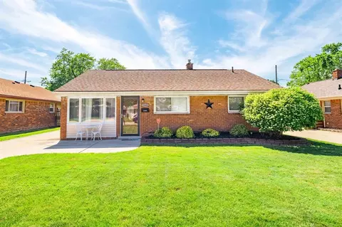 18606 Hamann St, Riverview, MI 48193