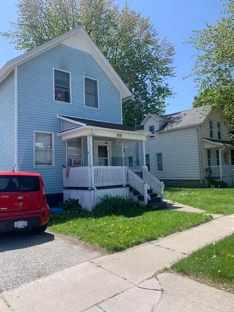 828 Wall St, Port Huron, MI 48060