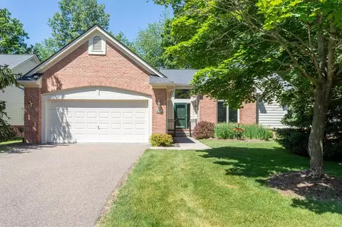 7072 Quail Run, West Bloomfield, MI 48323