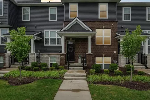 246 N Sydney Ct #38, Plymouth, MI 48170