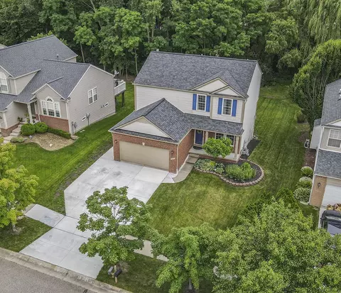 9868 High Meadow Dr, Superior, MI 48198