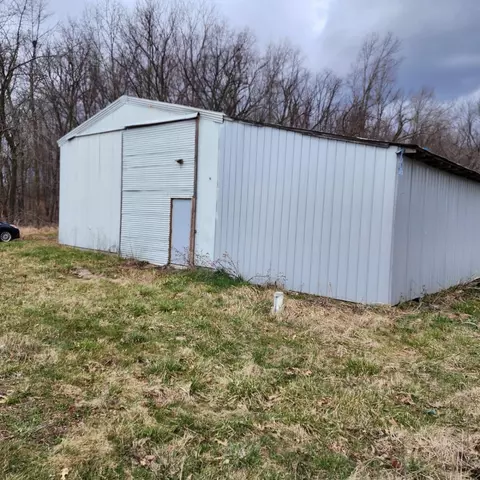 13554 Slee Rd, Woodstock, MI 49253