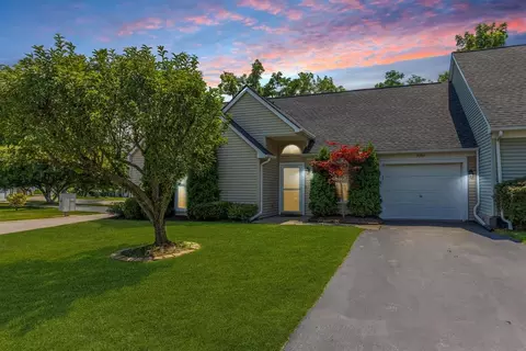 3382 Audubon Ct, Waterford, MI 48328