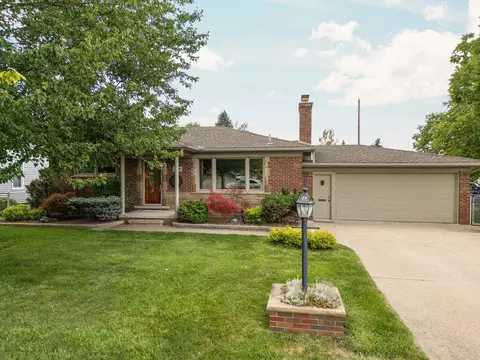 15940 Goddard Rd, Allen Park, MI 48101